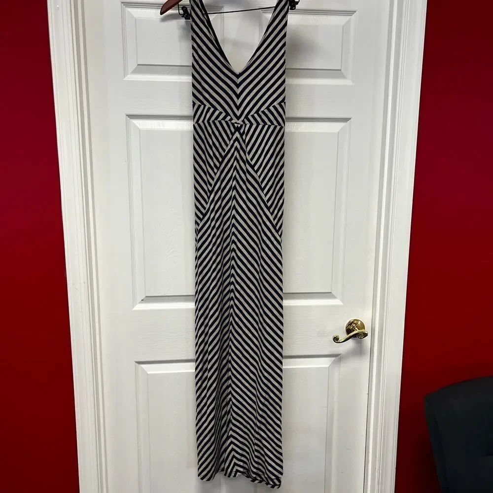 Motherhood Maternity Navy & Gray Stripe Back Tie Sleeveless Maxi Dress sz M